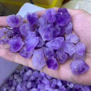 Thạch anh tím hợp mệnh gì? Câu trả lời nó hợp với mọi cung mệnh