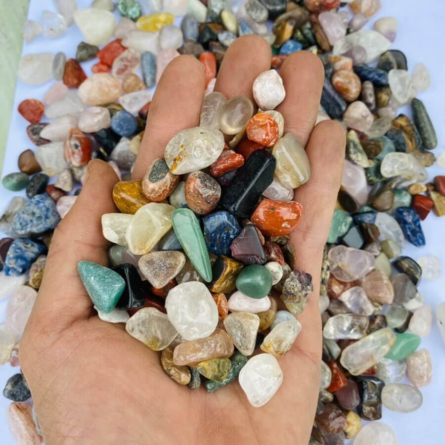 Có Nên Để Đá Thạch Anh Vụn Trong Phòng Ngủ Hay Không? 4 Đặt đá thạch anh dưới gối rất được khuyên dùng đối với người hay mất ngủ