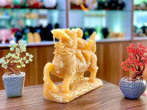 Kỳ lân đá thu hút tiền tài, may mắn vào nhà